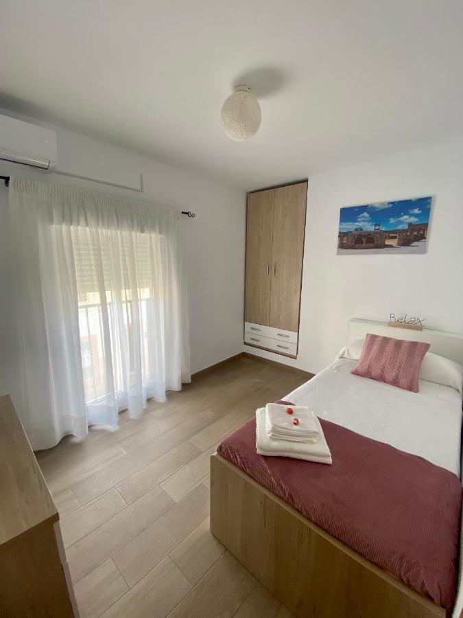 Casa Godoy Apartment กาเซเรส ภายนอก รูปภาพ