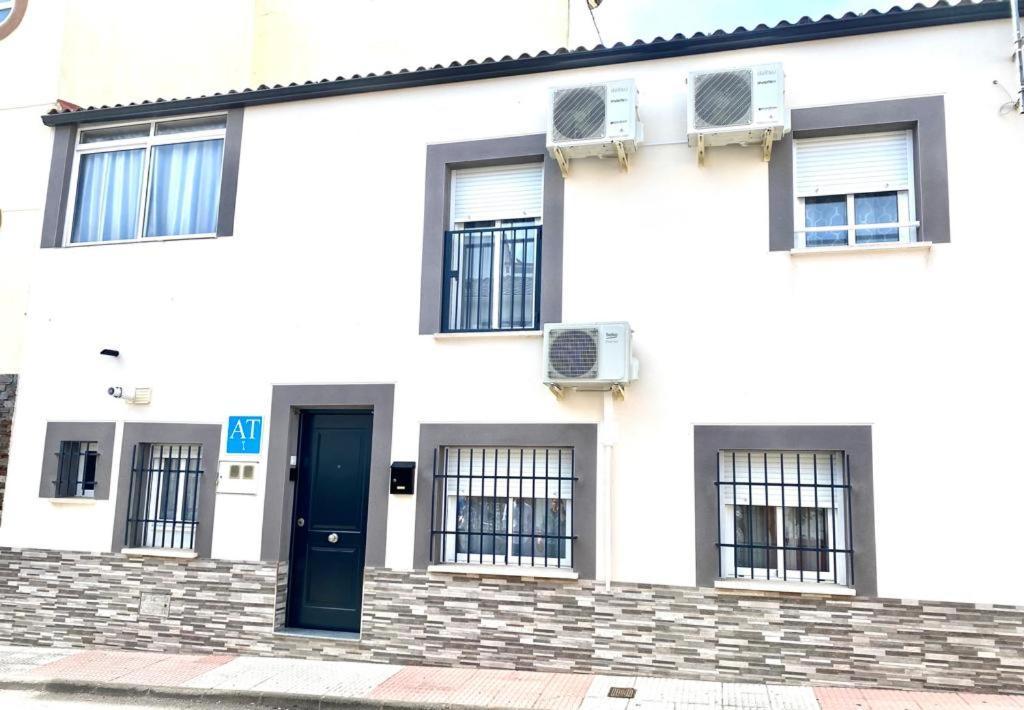 Casa Godoy Apartment กาเซเรส ภายนอก รูปภาพ