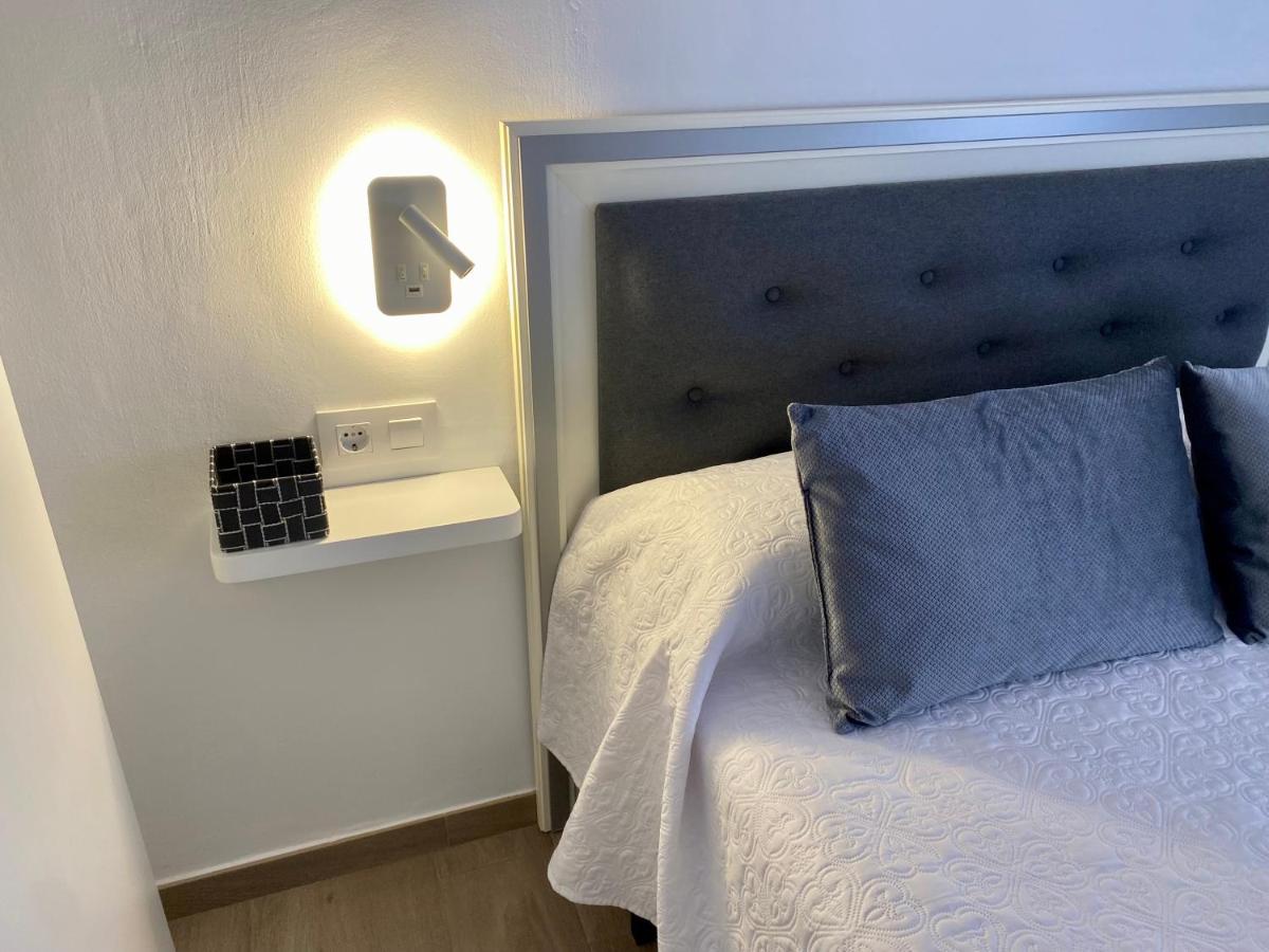 Casa Godoy Apartment กาเซเรส ภายนอก รูปภาพ